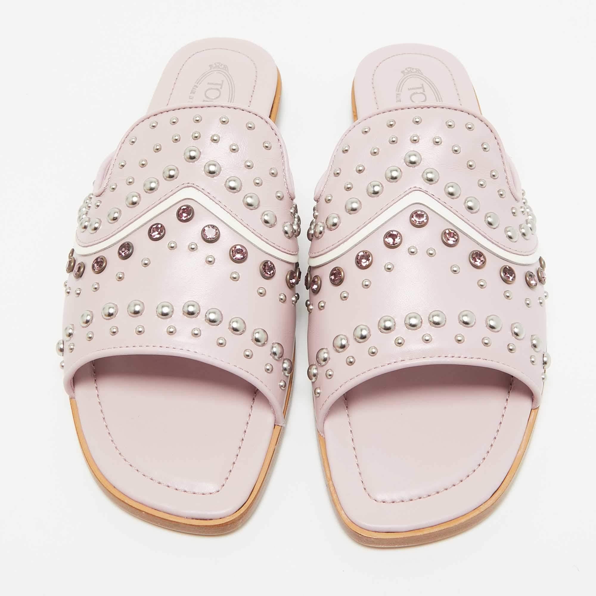 Beige Tod's, pelle viola, cristallo impreziosito, taglia 37,5 in vendita