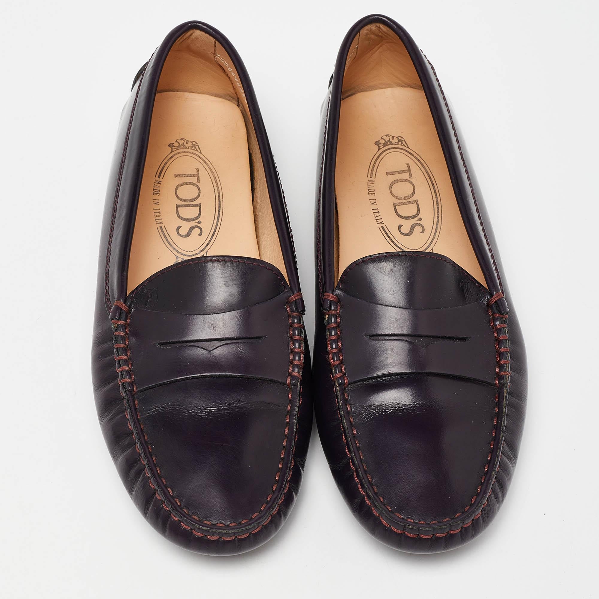 Black Tod's Purple Leather Detail Penny Loafers Size 35.5 For Sale