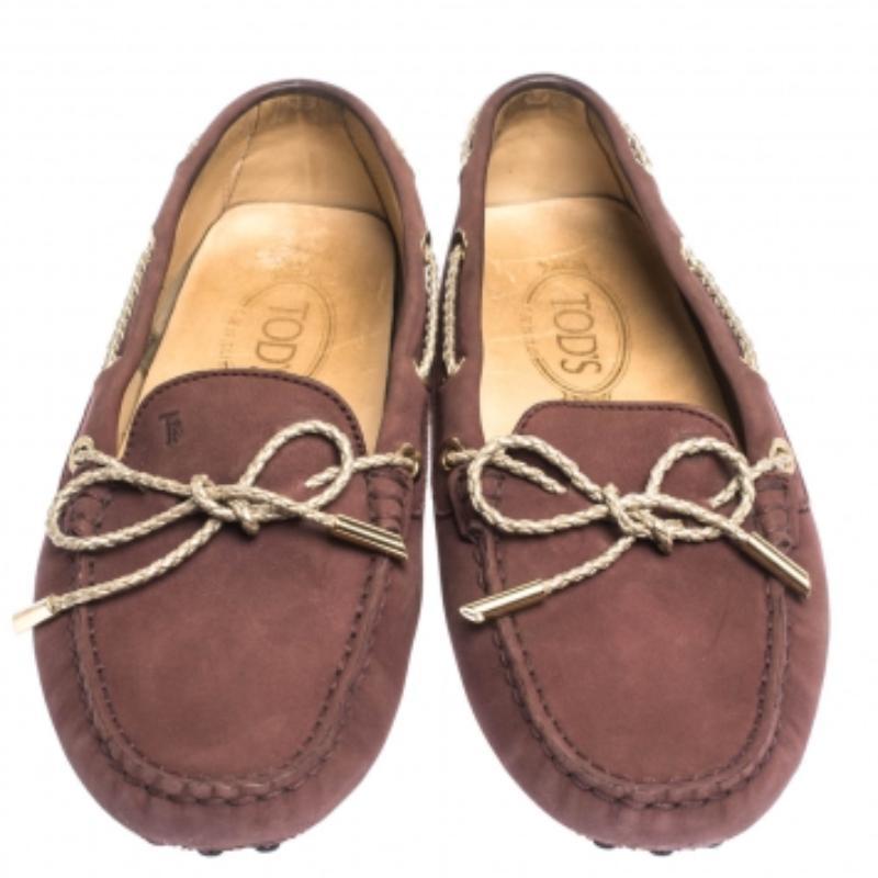 Tod's Mocassins à nœud en cuir violet et or, taille 38,5 en vente 2