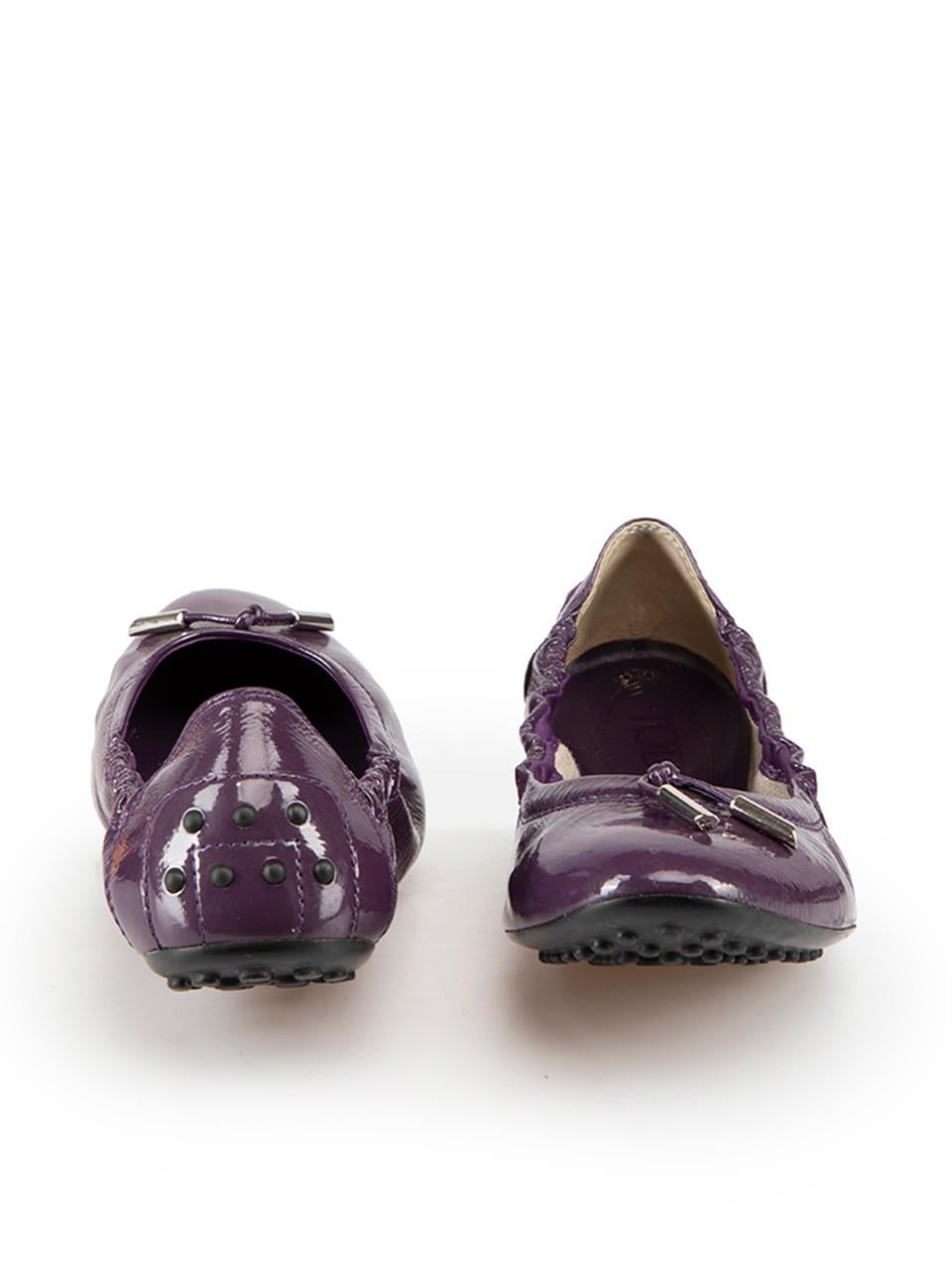 Tod's Zapatos de conducir de charol morado Talla IT 37.5 Negro en venta