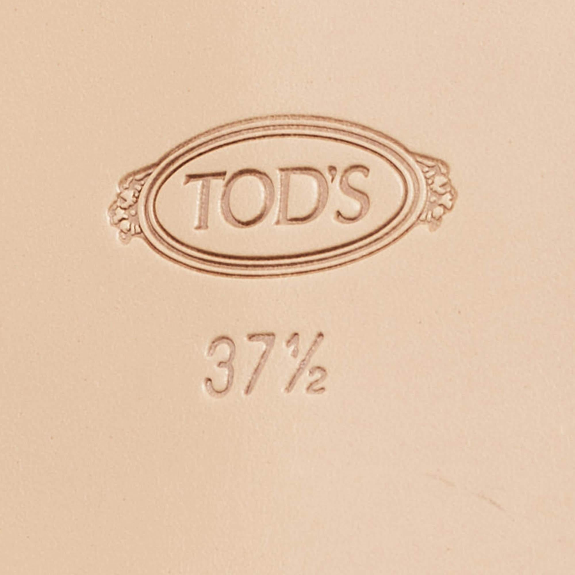 Tod's - Chaussures plates à bout ouvert en cuir clouté violet, taille 37,5 en vente 1