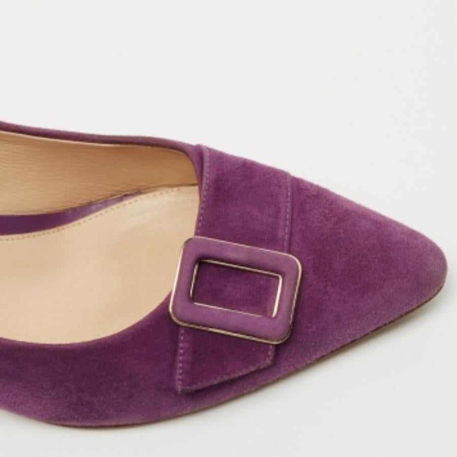 Ces chaussures de créateur intemporelles sont faites pour durer saison après saison. Ils ont un ajustement confortable et une finition de haute qualité.