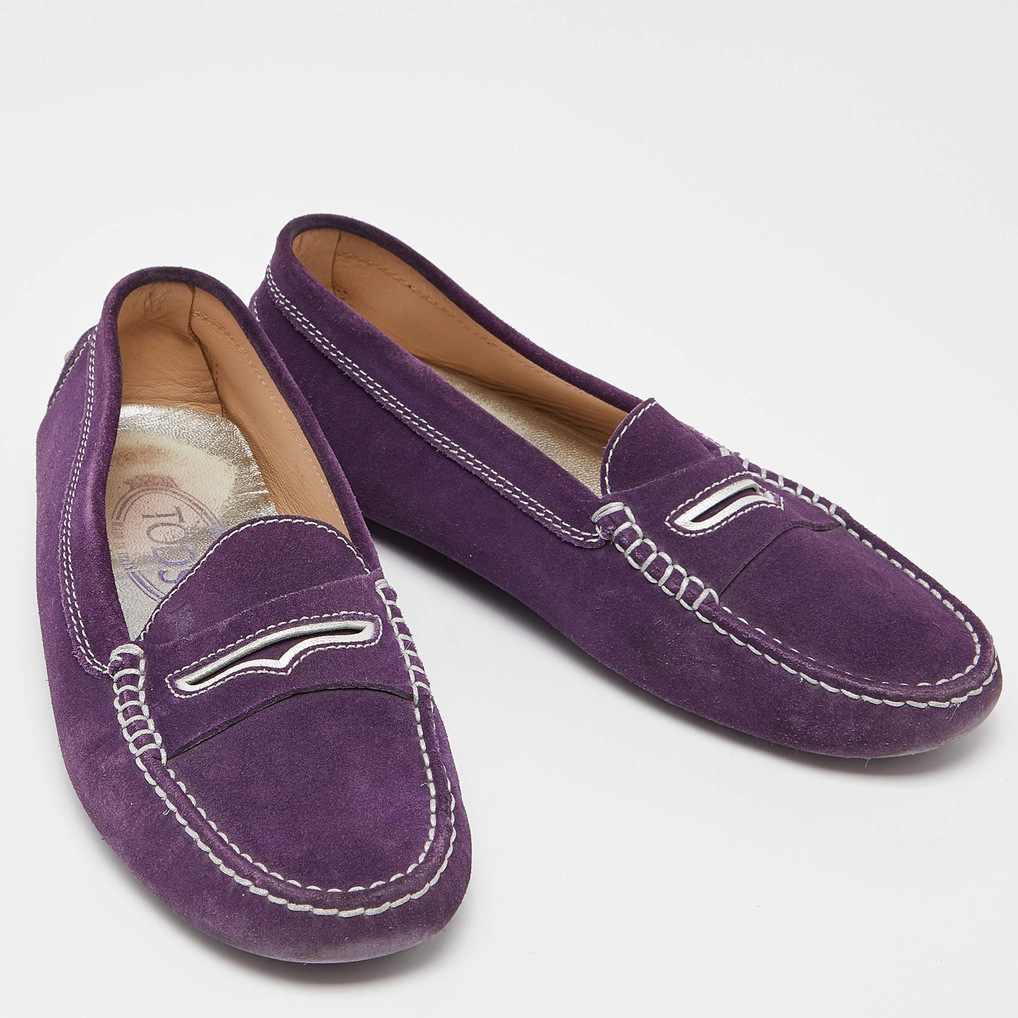 Tod's Purple Suede Gommino Penny Slip On Loafers Size 36 In Fair Condition For Sale In Dubai, Al Qouz 2