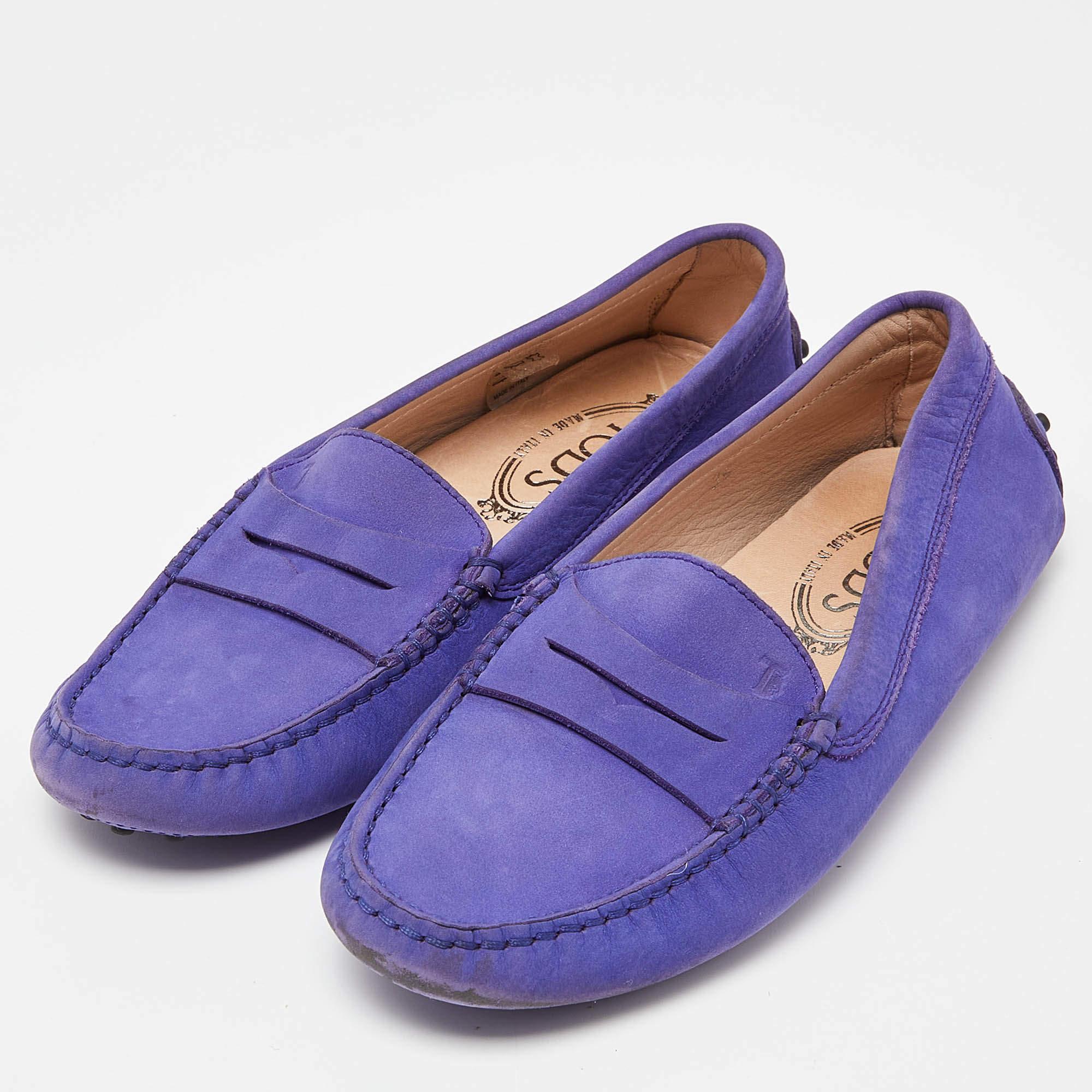 Practical fashionable and durableâ€”these designer loafers are carefully built to be fine companions to your everyday style. They come made using the best materials to be a prized buy.