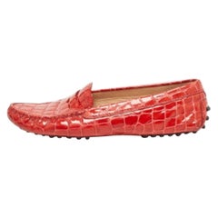 Tod's - Mocassins en cuir verni gaufré rouge Taille 39.5