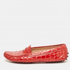 Tod's Rote Croc geprägte Lackleder Penny Loafers Größe 39.5