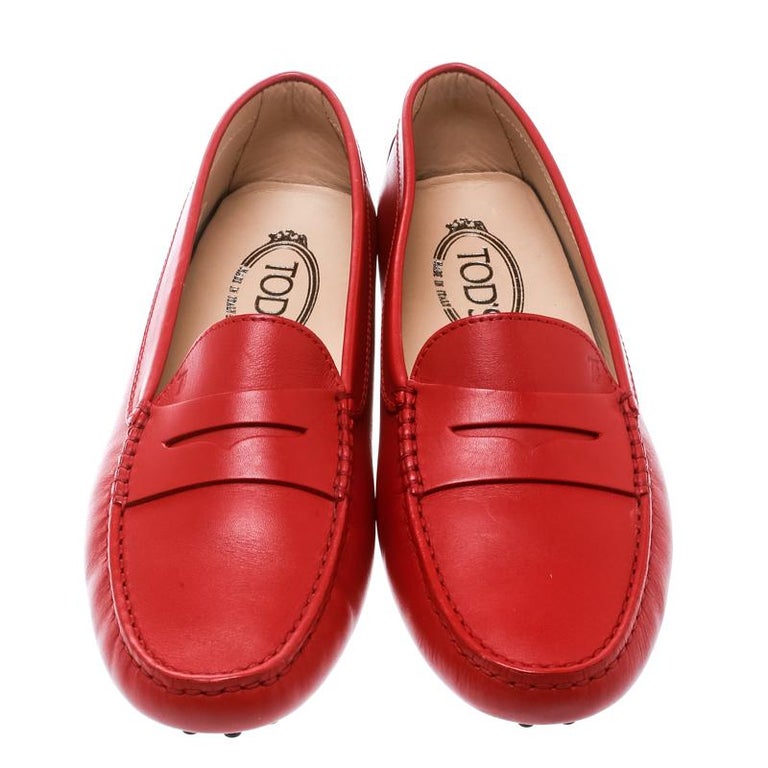 Tod's Red Leather Penny Loafers Size 39.5 For Sale at 1stDibs