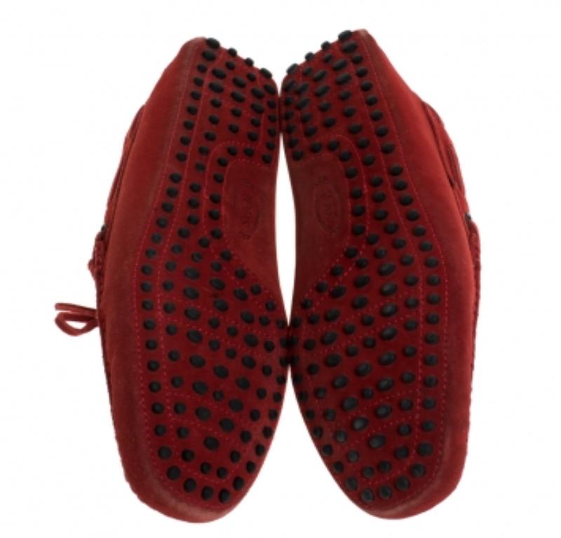 Rouge Tod's - Mocassins en daim rouge avec nœud Taille 42 en vente