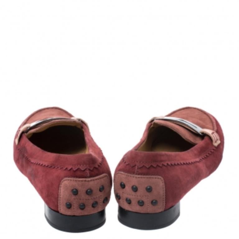Tod's - Penny Loafers en daim rouge - Taille 40 en vente 1