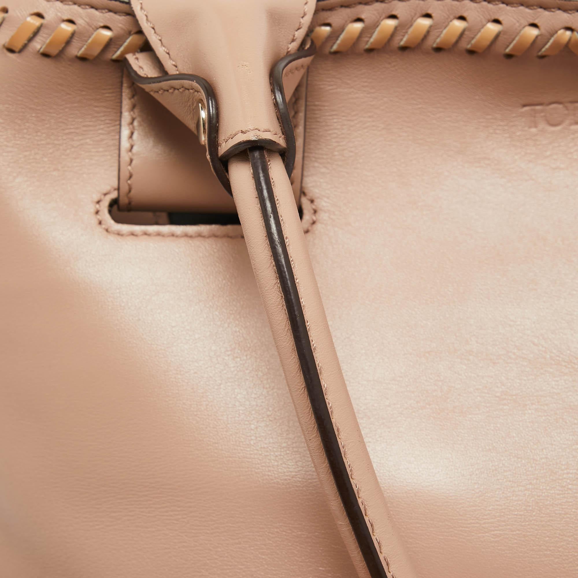 Tod's Rose Poudre Leather Cape Tote For Sale 4