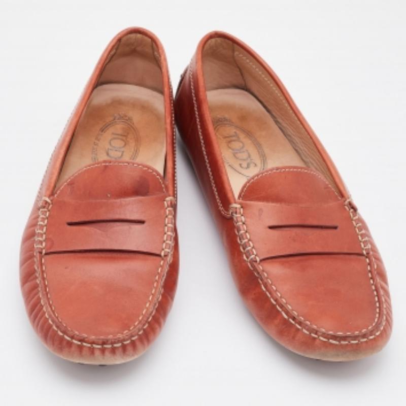 Practical, fashionable, and durable—these designer loafers are carefully built to be fine companions to your everyday style. They come made using the best materials to be a prized buy.