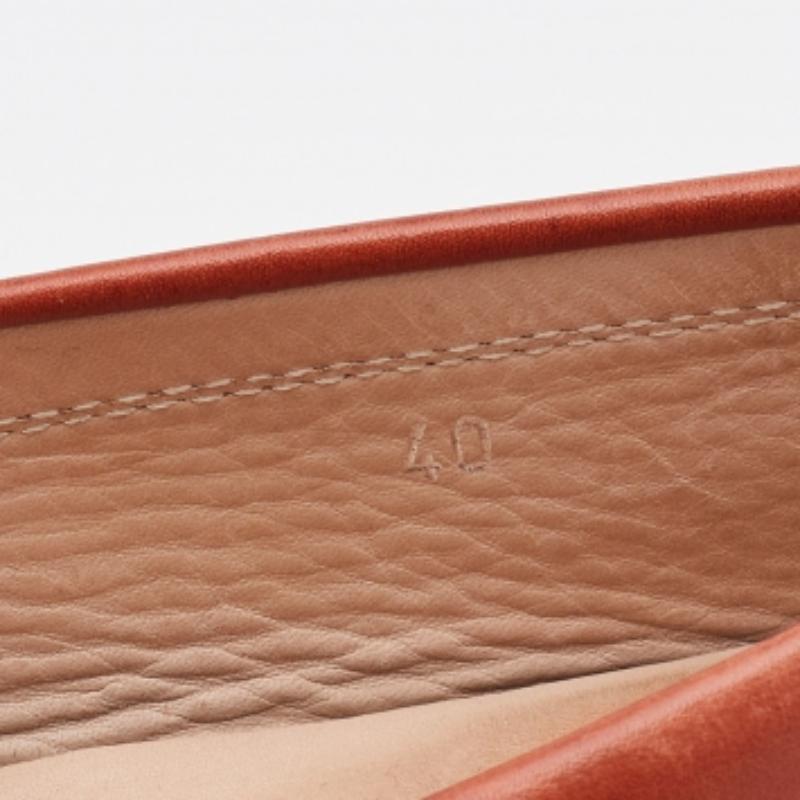 Women's Tod's Rust Orange Leather City Gommino Slip On Loafers Size 40 For Sale