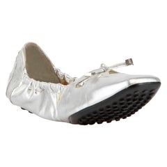 Tod's Silver Leather Cut-Out Driving Flats Size EU 39