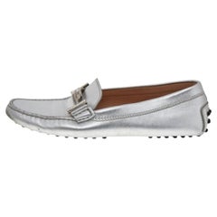 Tod's - Mocassins en cuir argenté, taille 36