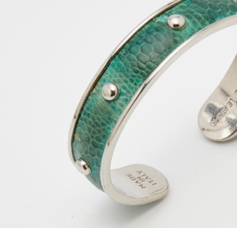 Women's Tod's Silver Tone Green Embossed Leather Studded Narrow Cuff Bracelet For Sale