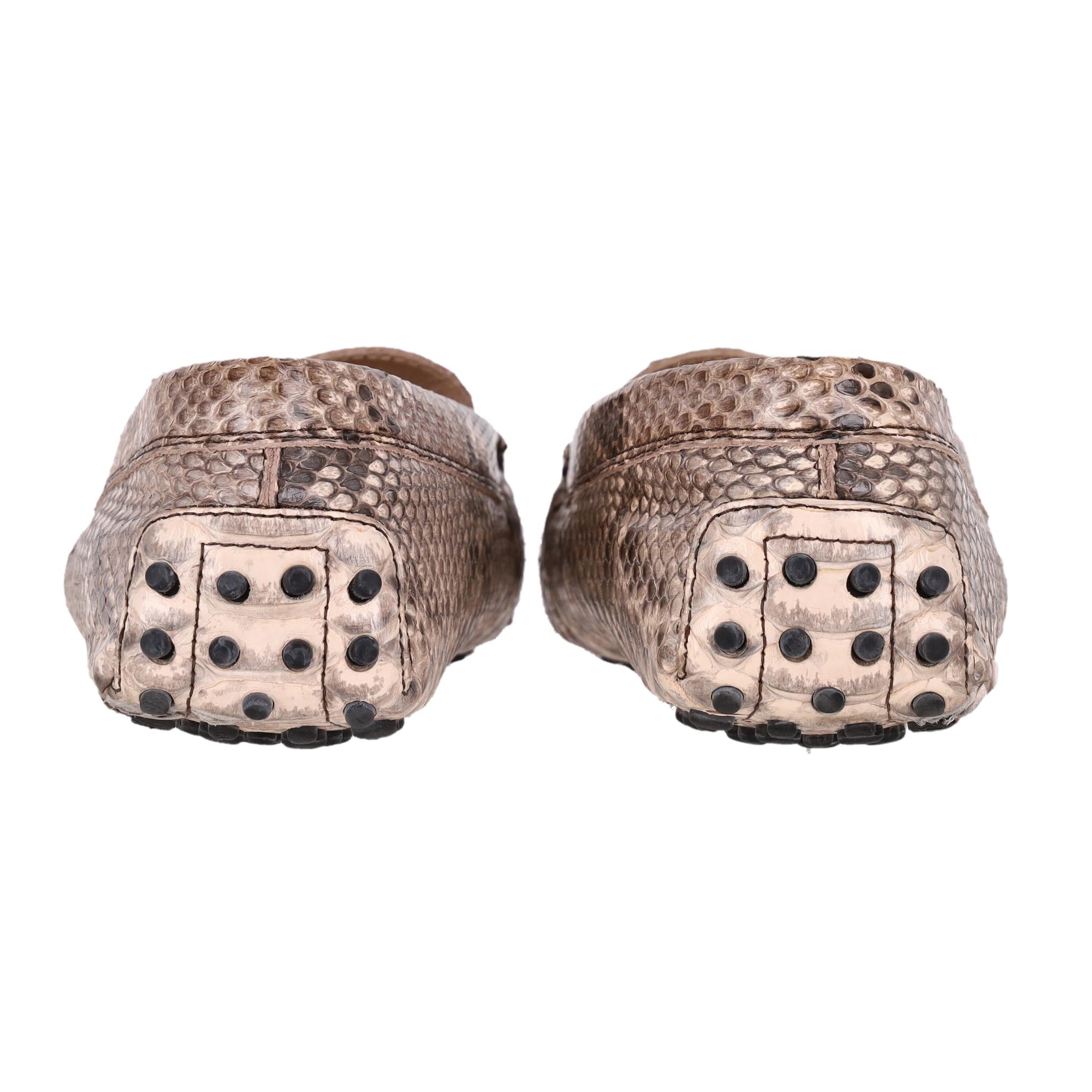 Marrone Mocassini in pelle con stampa a serpente di Tod's in vendita