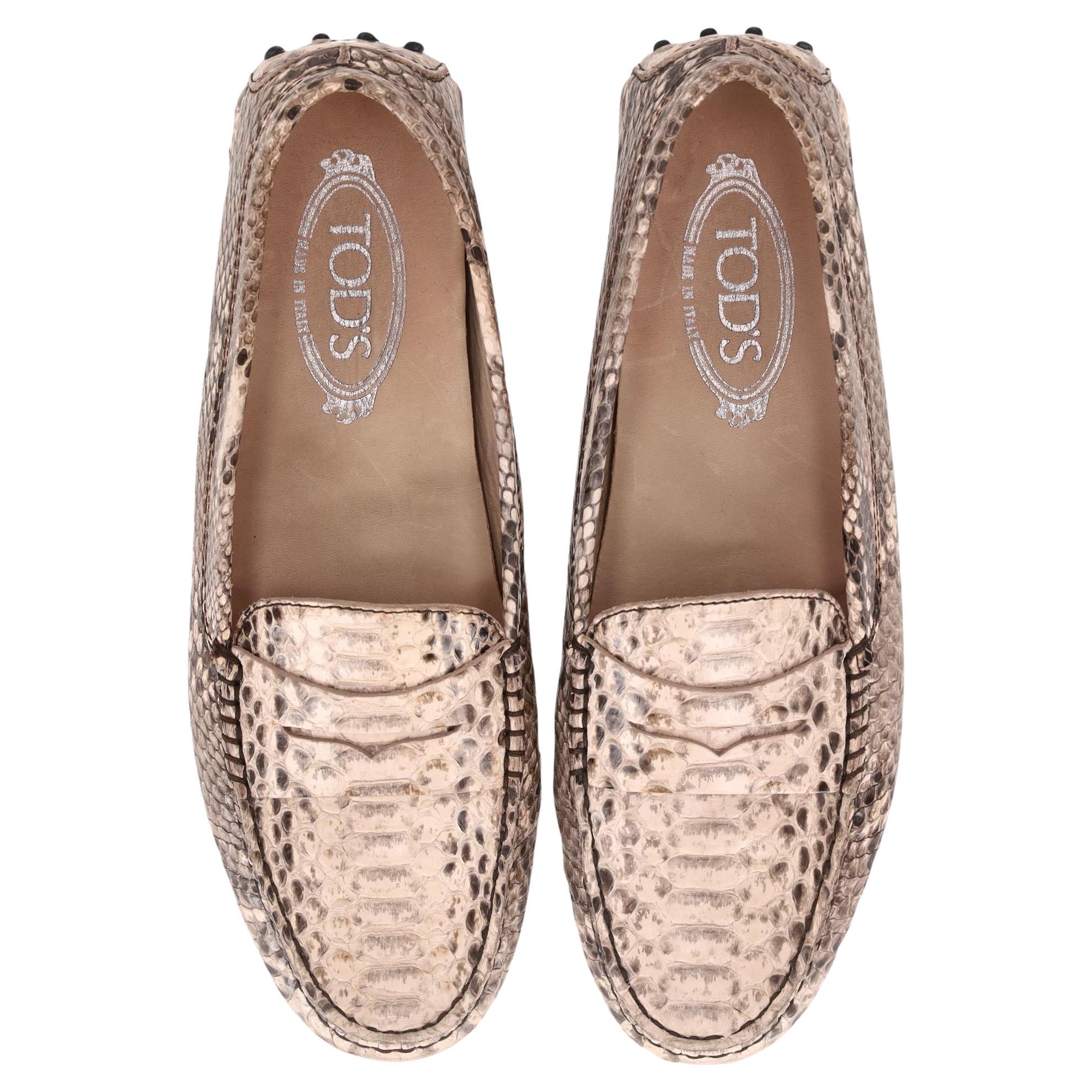 Tod's Driving Loafers aus Leder mit Schlangenprägung