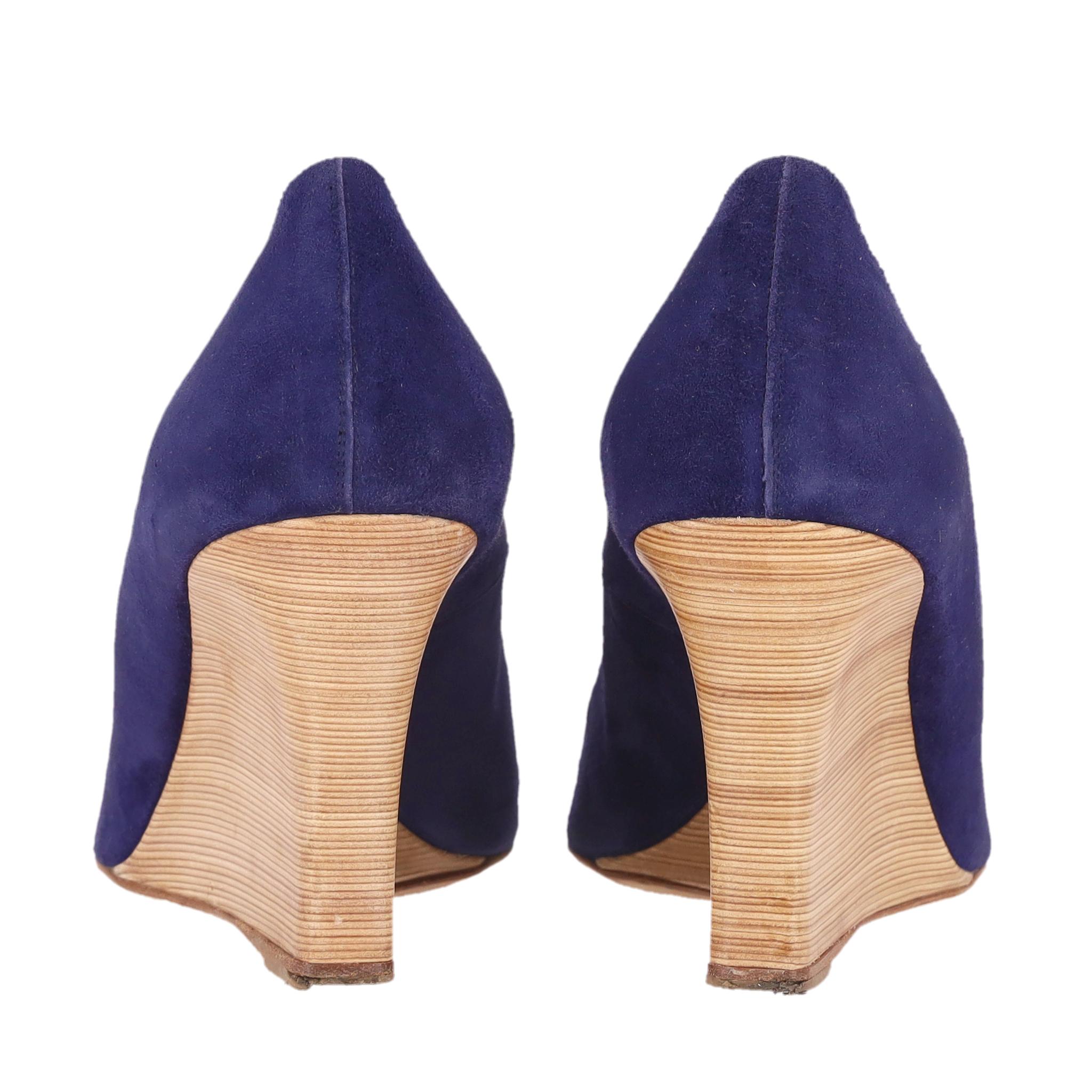 Tod's - Escarpins à talons compensés en daim Excellent état - En vente à London, GB