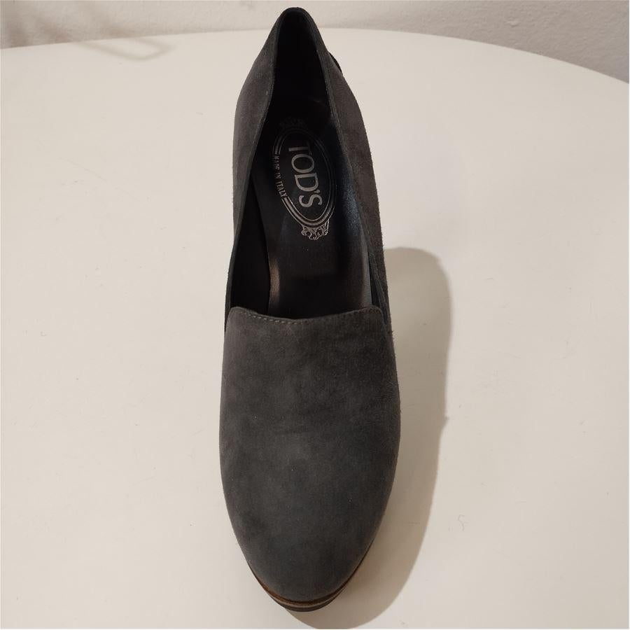 Black Tod's Suede shoe size 39 For Sale