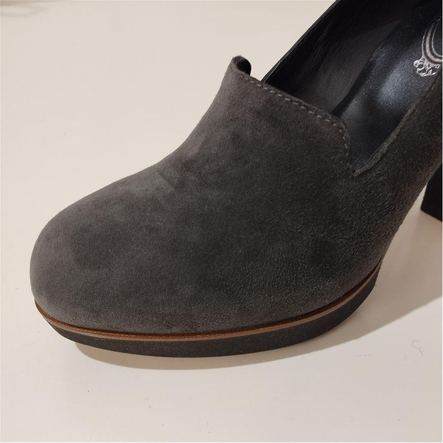 Tod's Suede shoe size 39 In Excellent Condition For Sale In Gazzaniga (BG), IT