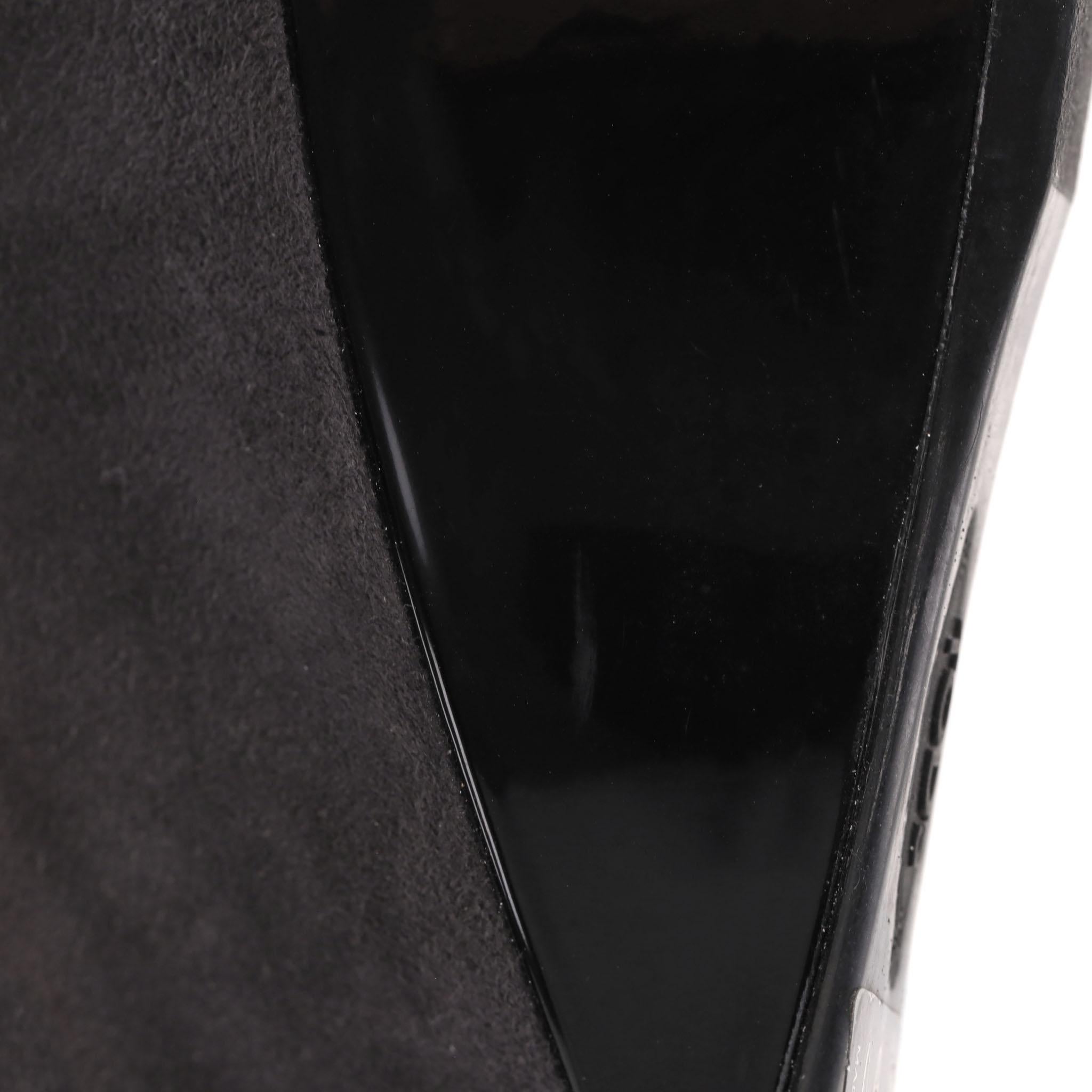 Tod's Wildleder-Keilpumps im Angebot 3