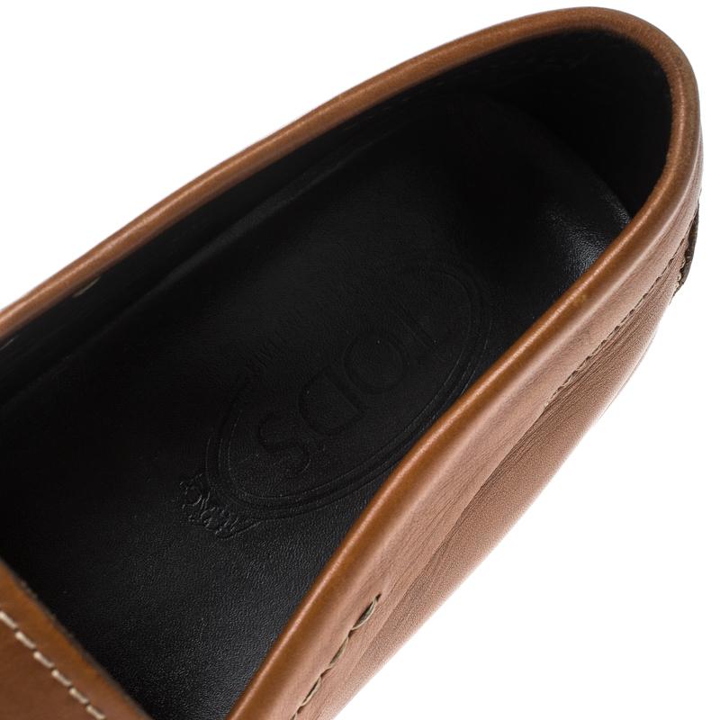 Tod's Tan Leather City Gommino Penny Loafers Size 42.5 In Good Condition In Dubai, Al Qouz 2