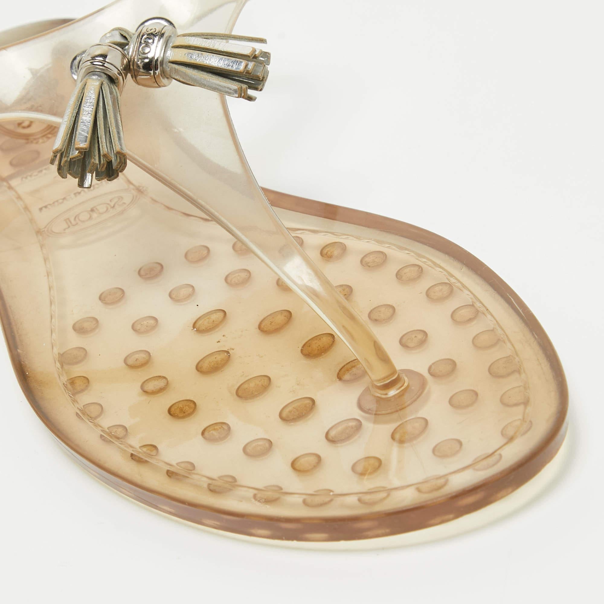 Tod's Transparente flache Zehensandalen aus Gummi mit Quaste und Schleife Größe 40 im Angebot 2