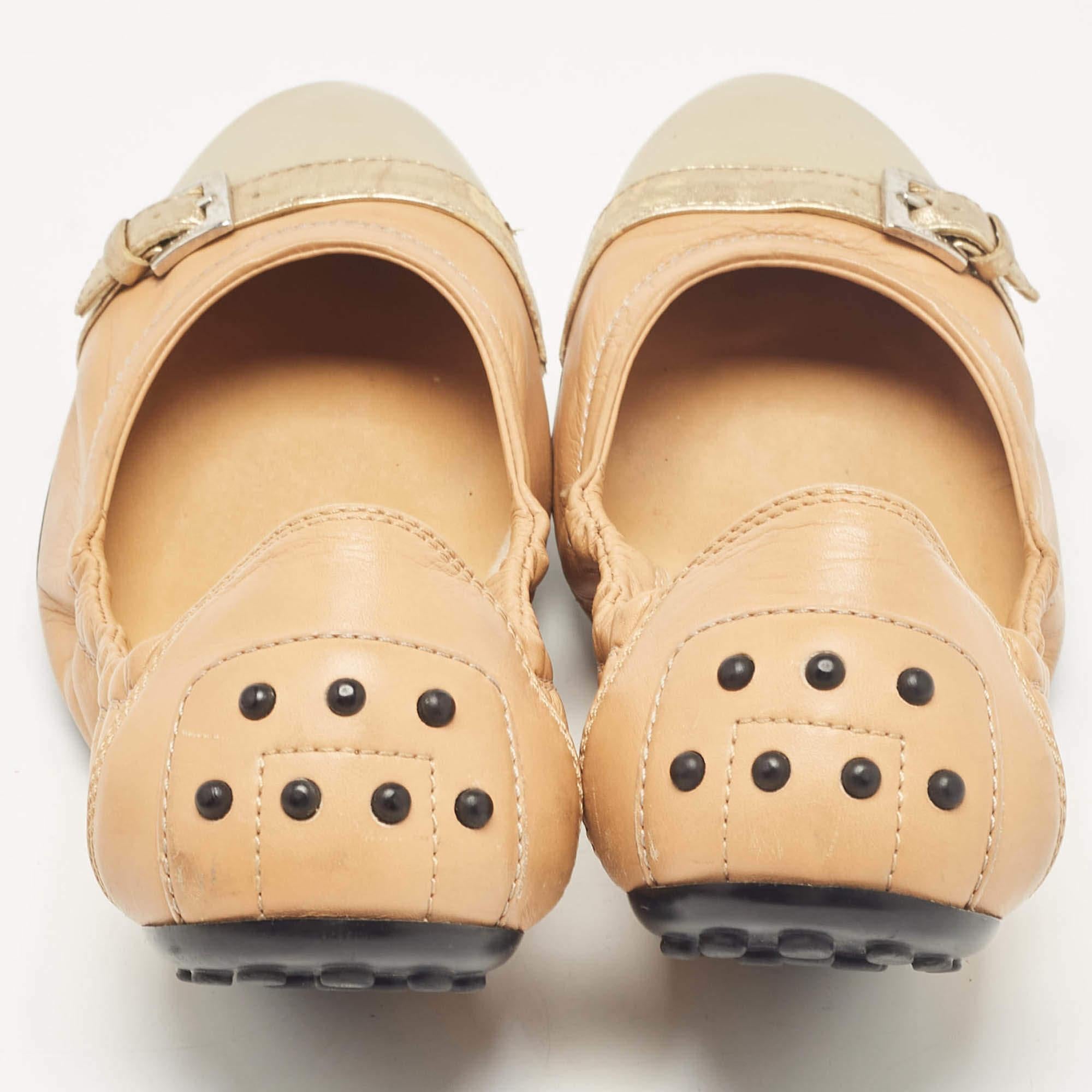 Tod's Tricolor Leather Buckle Detail Scrunch Ballet Flats Size 38 For Sale 2