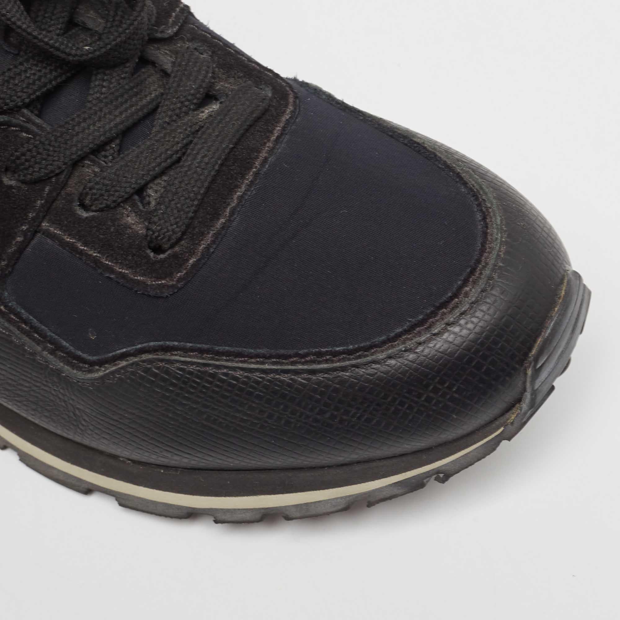 Tod's Tricolor Suede and LeatherLace Up Sneakers Size 41 For Sale 3
