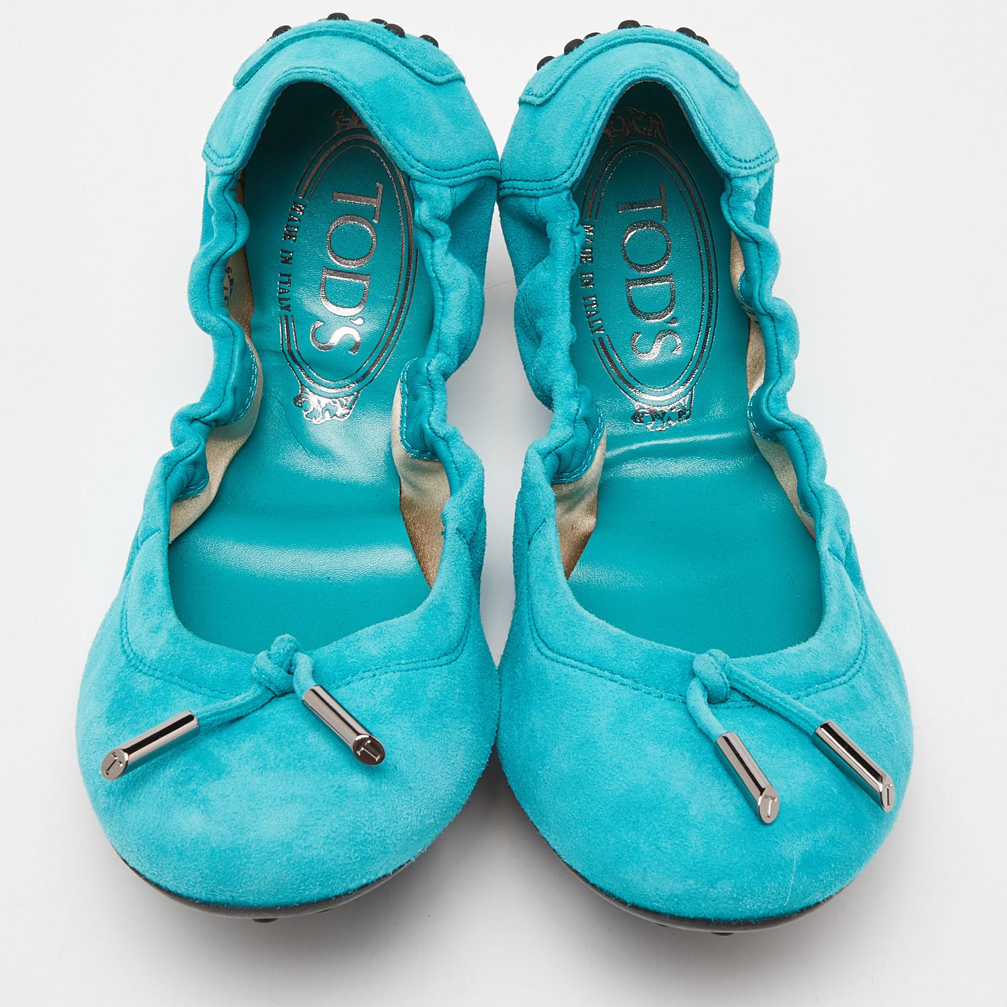 Blue Tod's Turquoise Suede Scrunch Ballet Flats Size 37.5 For Sale