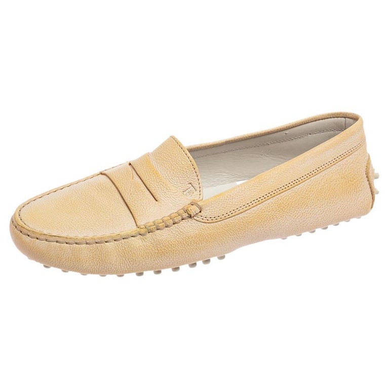 Tod's Two Tone Leather Penny Size 38 For Sale at 1stDibs | two loafers women's, jp tods, tod's shoes
