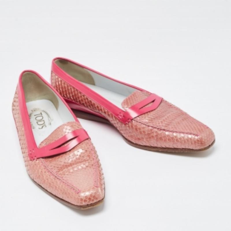 De las mujeres Mocasines Tod's bicolor charol y piel de serpiente talla 38 en venta
