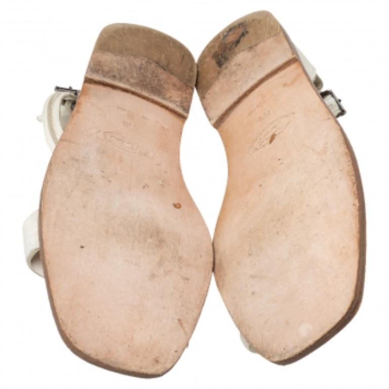 Tod's Weiße Sandalen aus Kalbshaar mit Knöchelriemen Größe 38,5 1