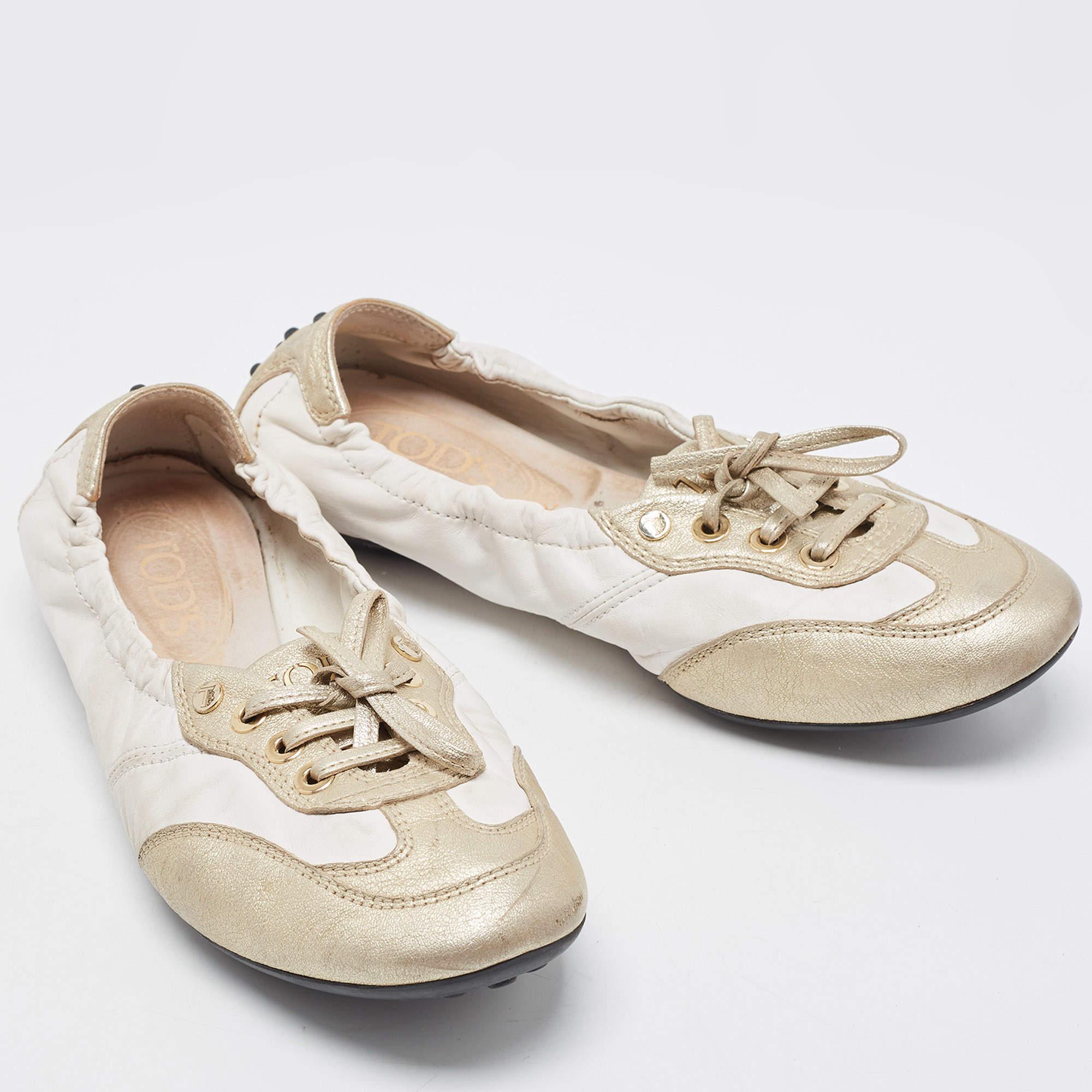 Tod's White/Gold Leather Gomma Lace Up Loafers Size 36 In Fair Condition For Sale In Dubai, Al Qouz 2