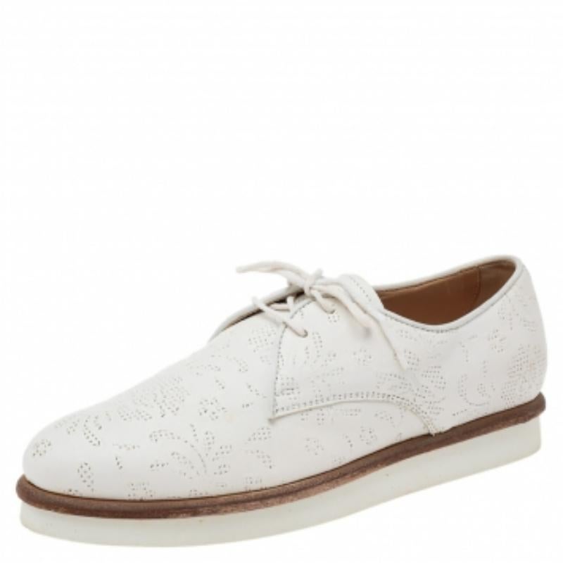 Tod's Weiß Laser Cut Leder Spitzen Derby Größe 37 im Angebot 2