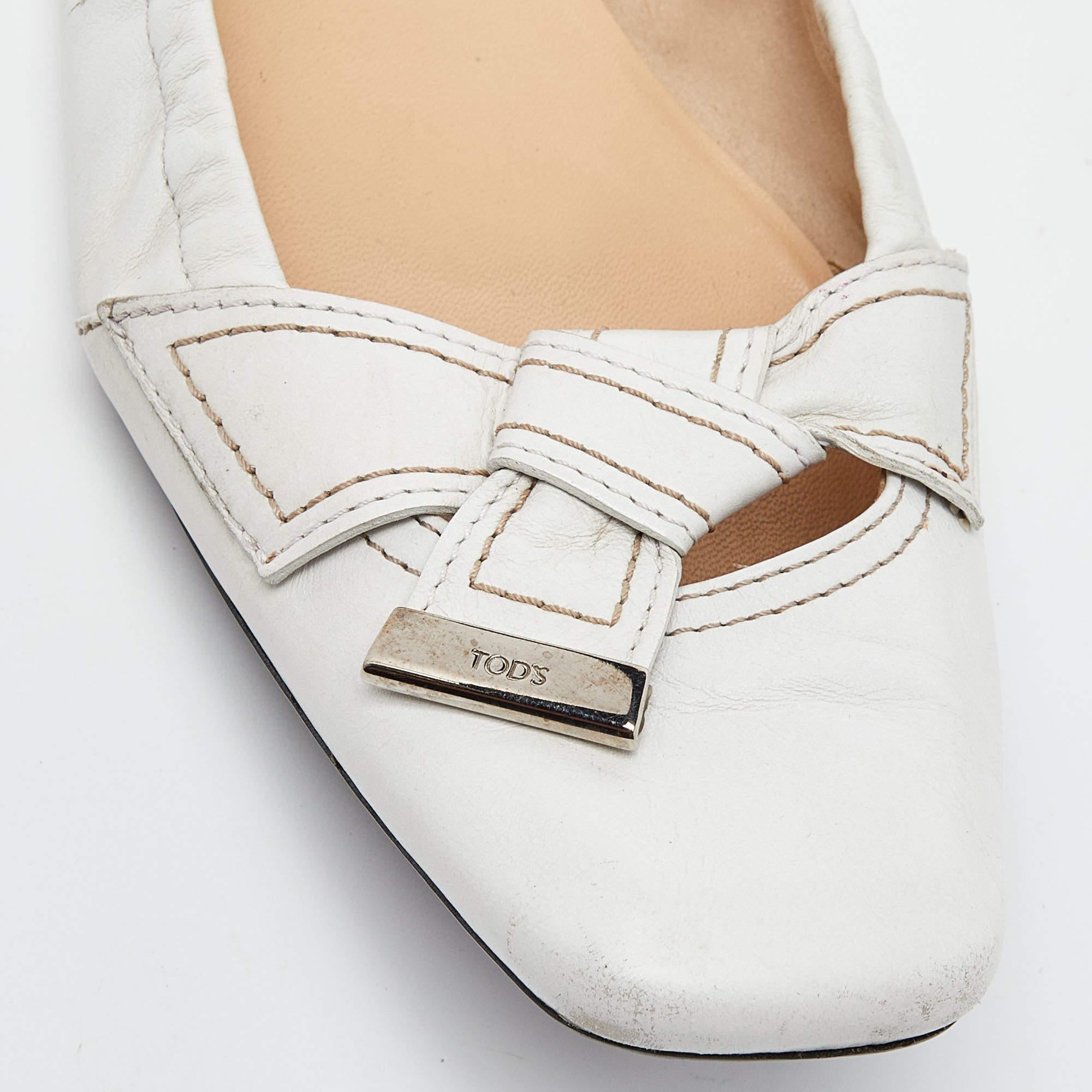 Tod's White Leather Bow Ballet Flats Size 39.5 For Sale 3
