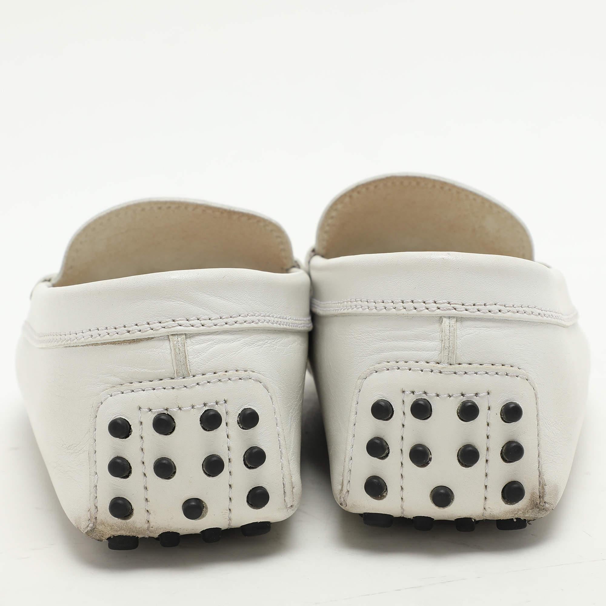 Men's Tod's White Leather Double T Loafers Size 40 For Sale