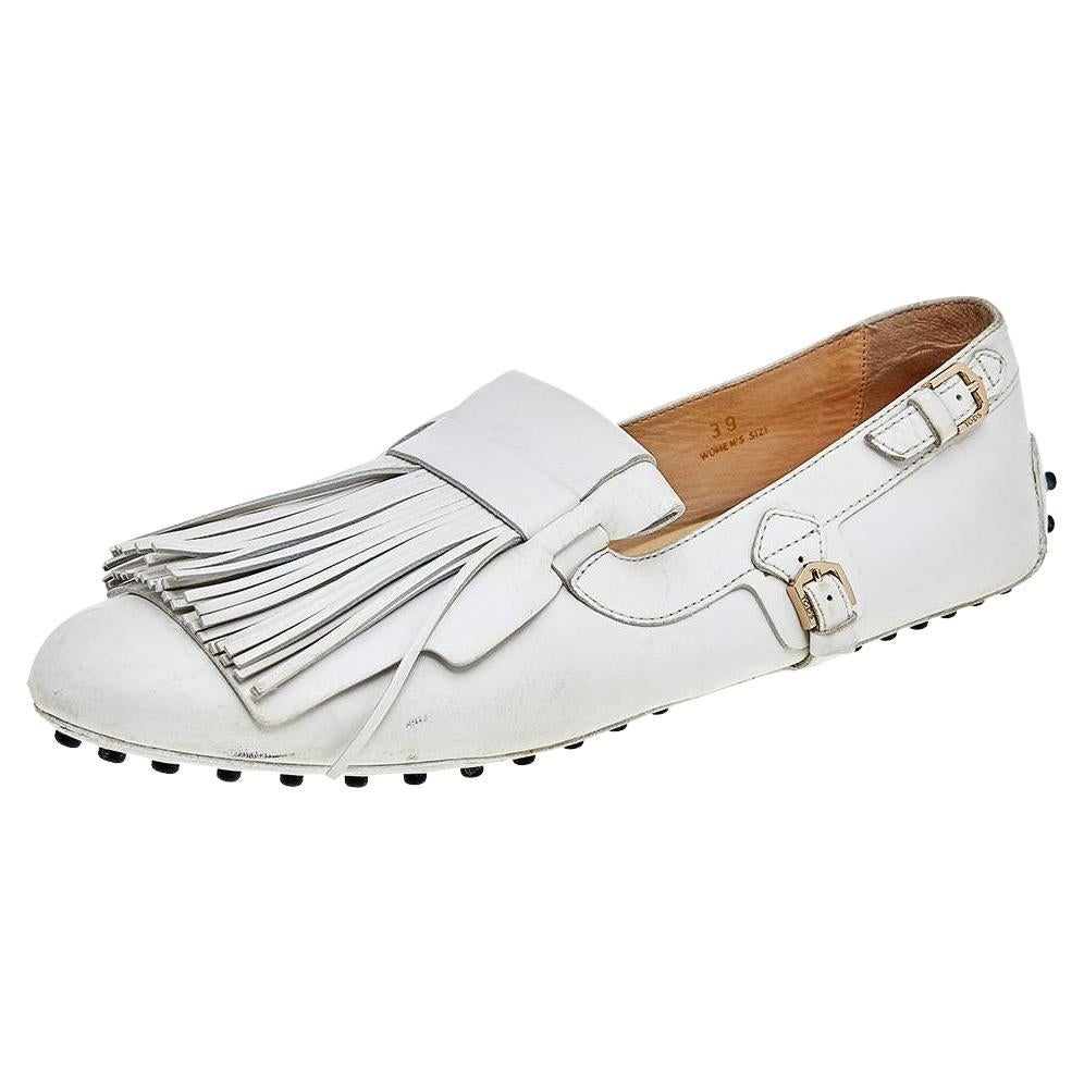 Tod's White Leather Fringe Slip on Loafers Size 39 For Sale