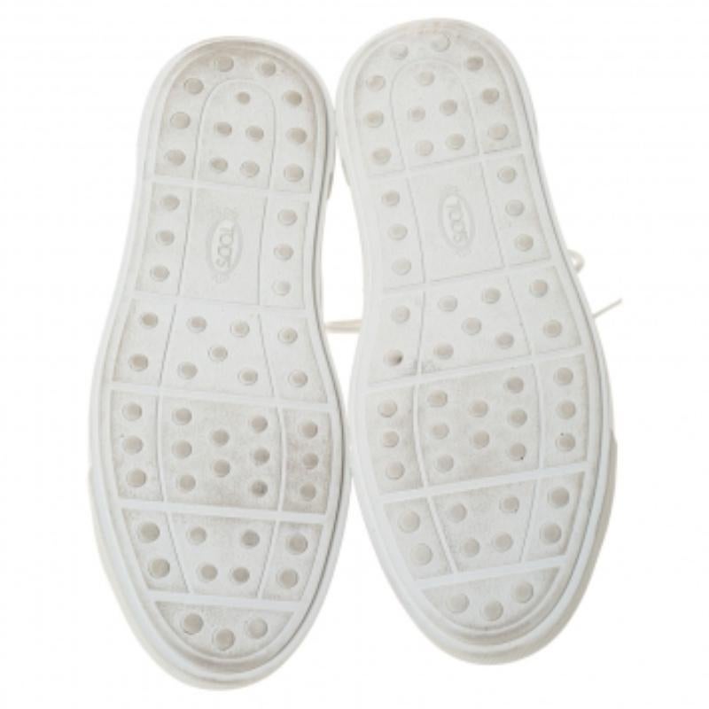 Tod's Weiße Low Top-Spitzen-Turnschuhe aus Leder Größe 39,5 im Angebot 2