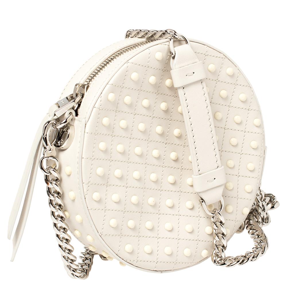 Tod's White Leather Round Gommini Crossbody Bag In New Condition In Dubai, Al Qouz 2