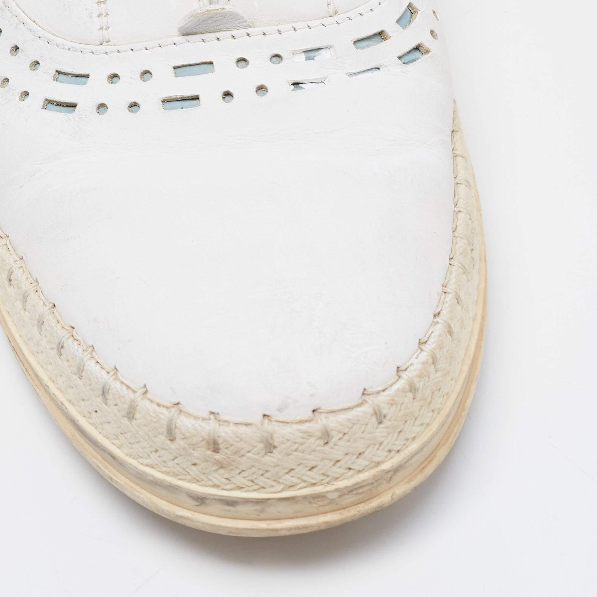 Tod's White Leather Slip on Loafers Size 37.5 For Sale 3