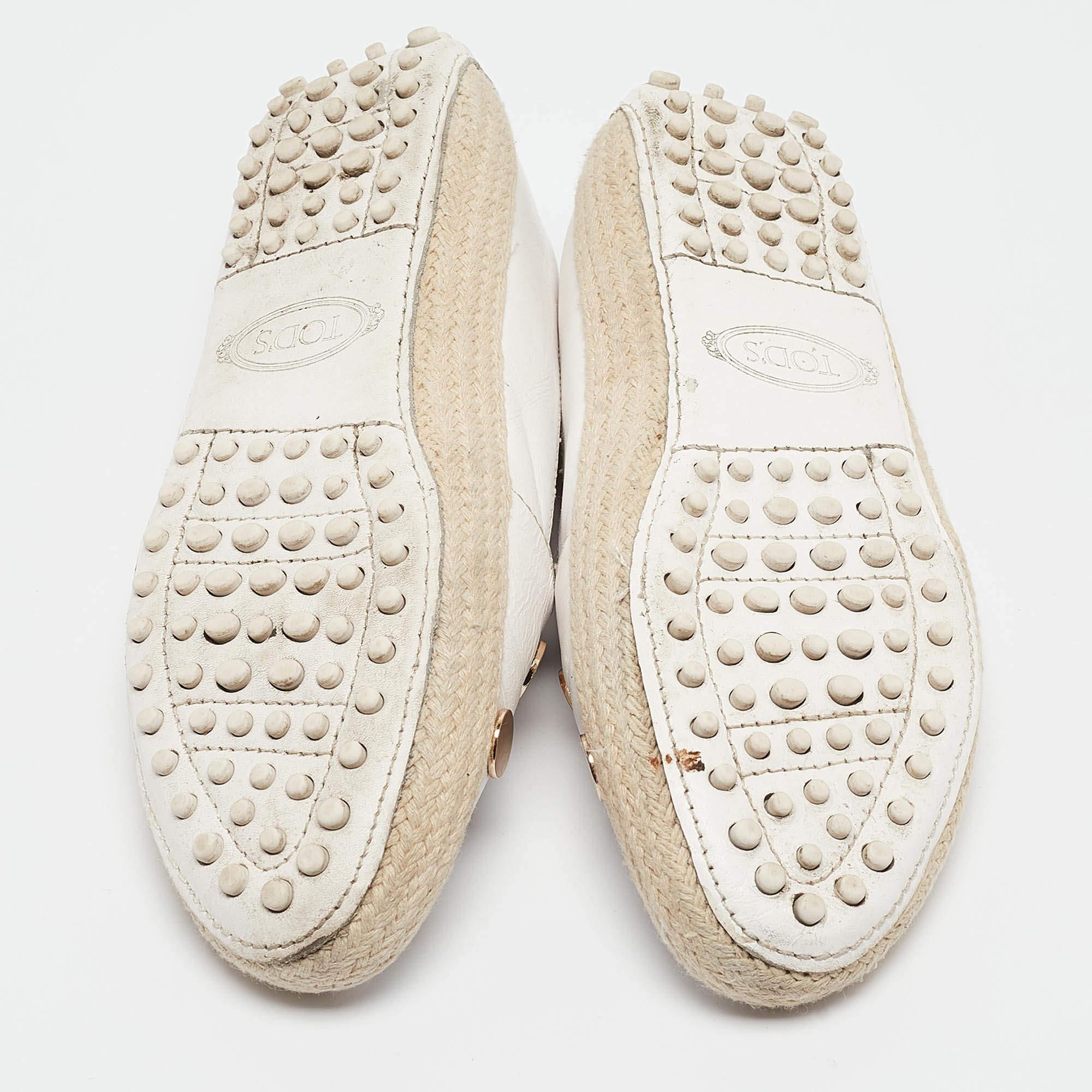 Tod's Weiß Leder Nieten Espadrille Flats Größe 35 im Angebot 4