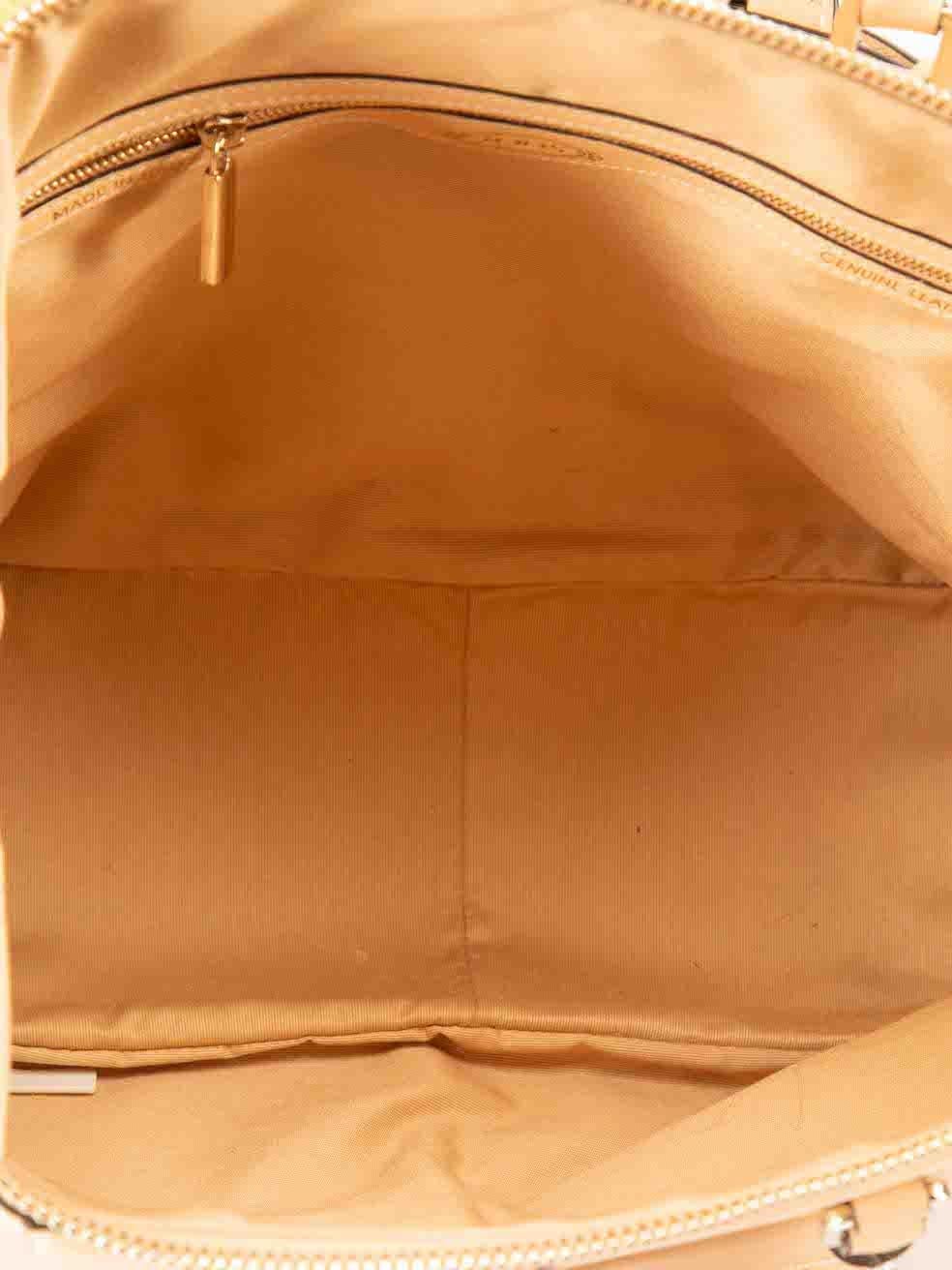 Tod's Women's Beige Leather Shoulder Bag 2