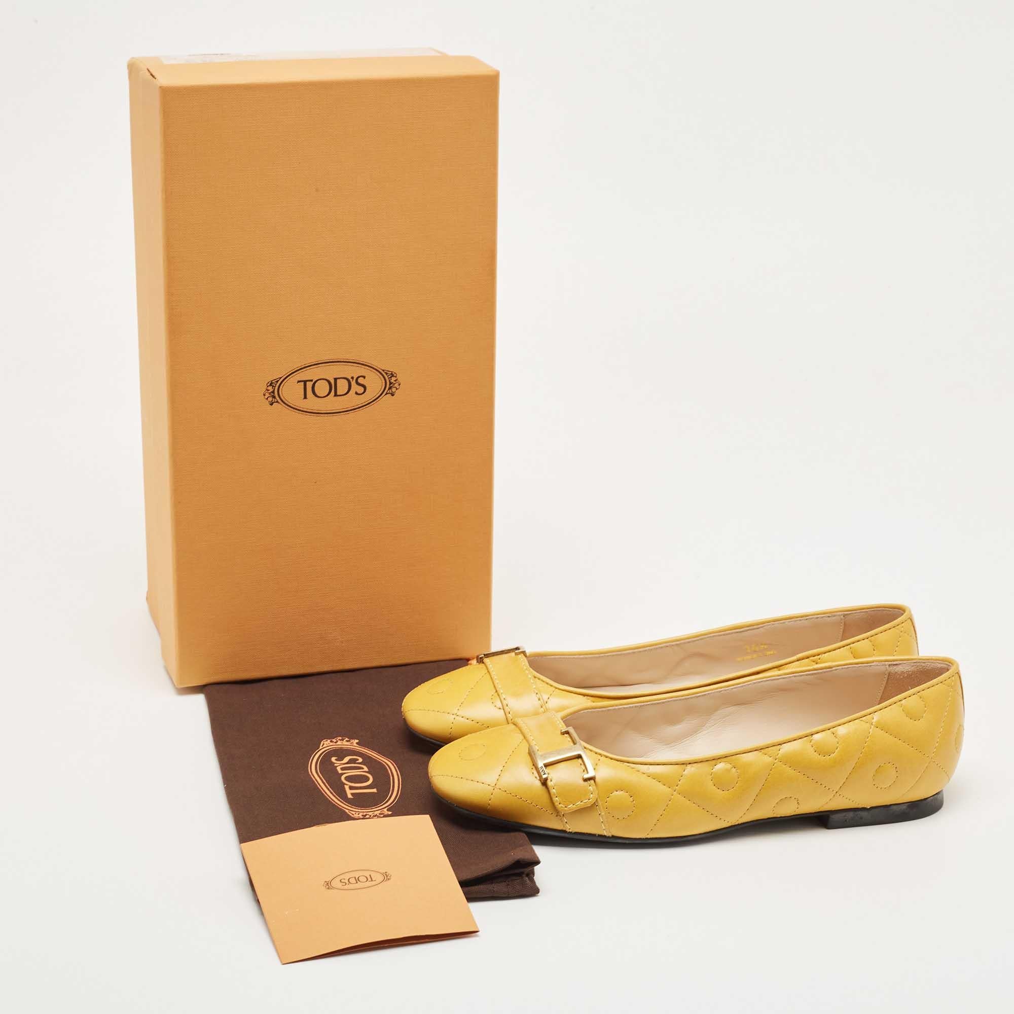 Women's Tod's Yellow Quilted Leather T Ballet Flats Size 36.5 For Sale