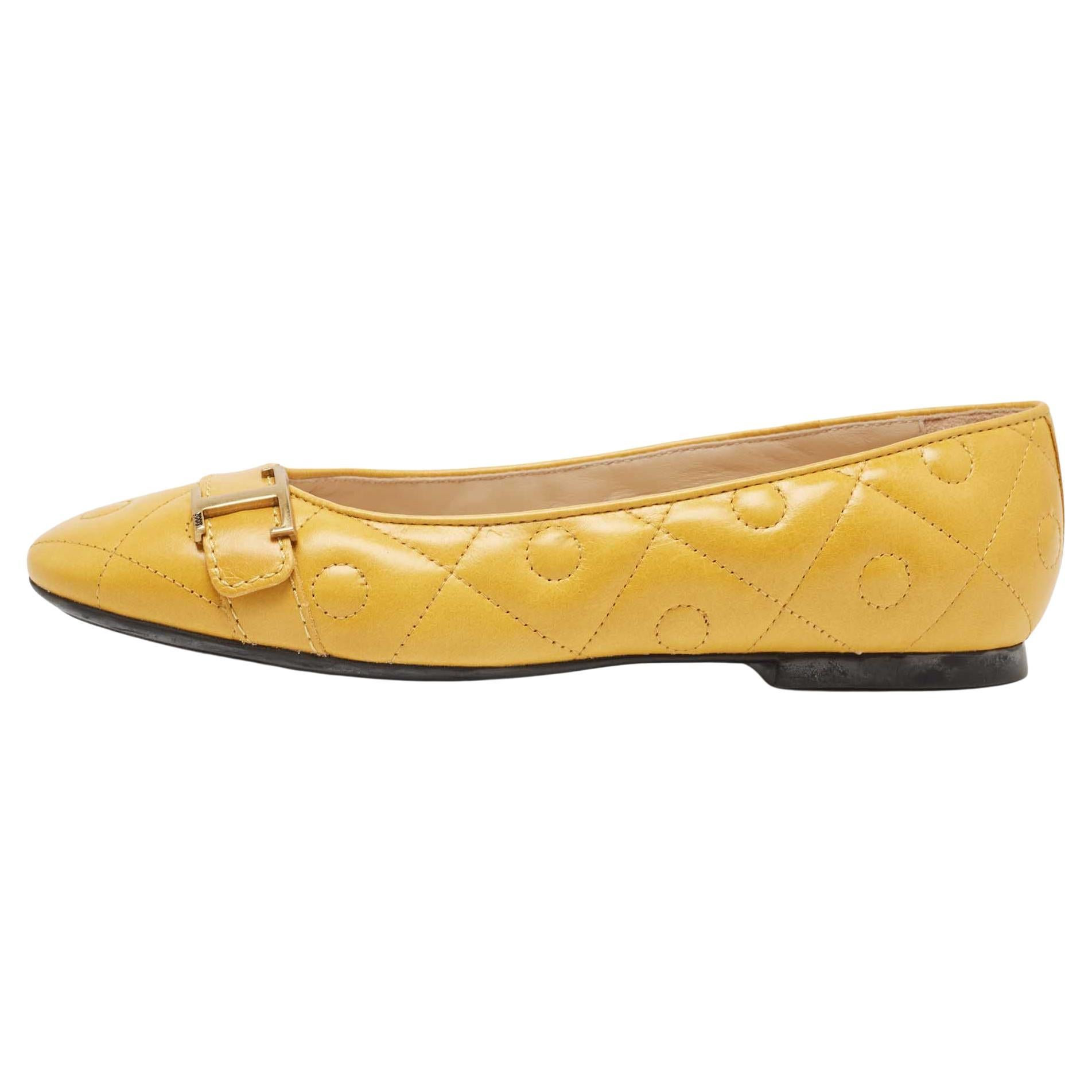 Tod's Yellow Quilted Leather T Ballet Flats Size 36.5 For Sale