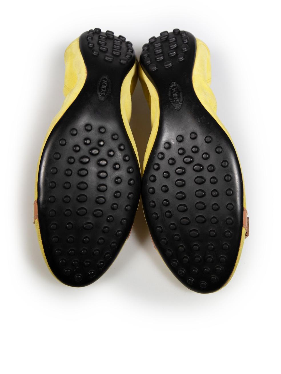 Women's Tod's Yellow Suede Leather Ballet Flats Size IT 36 For Sale