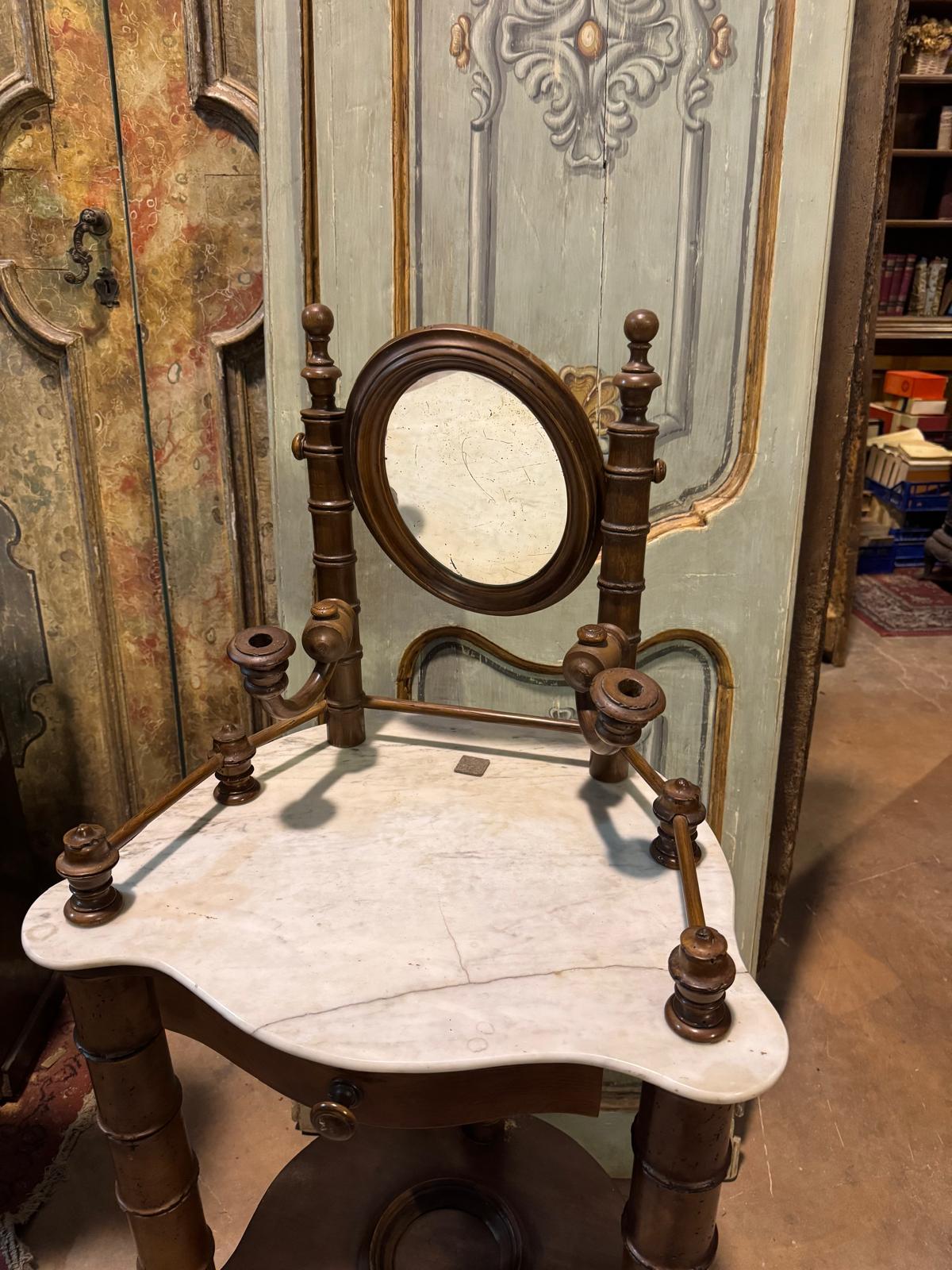 Walnut wood dressing table with small drawer, marble top and flip-up mirror For Sale 3