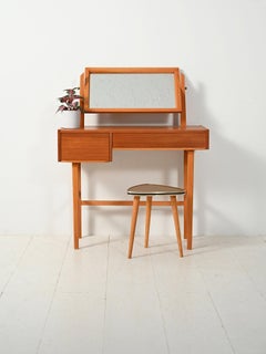 Coiffeuse scandinave en teck des années 1960 avec miroir inclinable