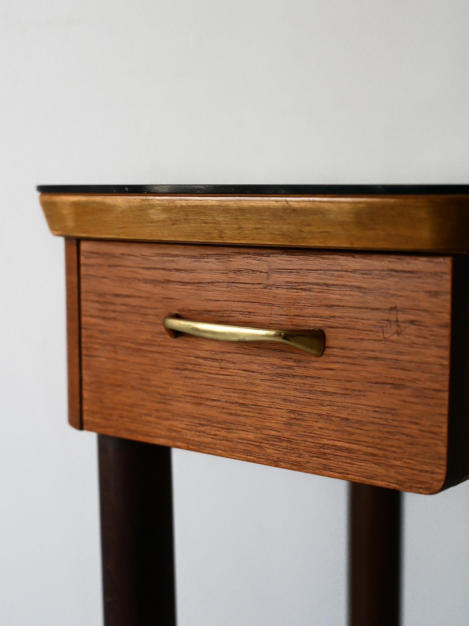Mid-century vintage Scandinavian dressing table For Sale 4
