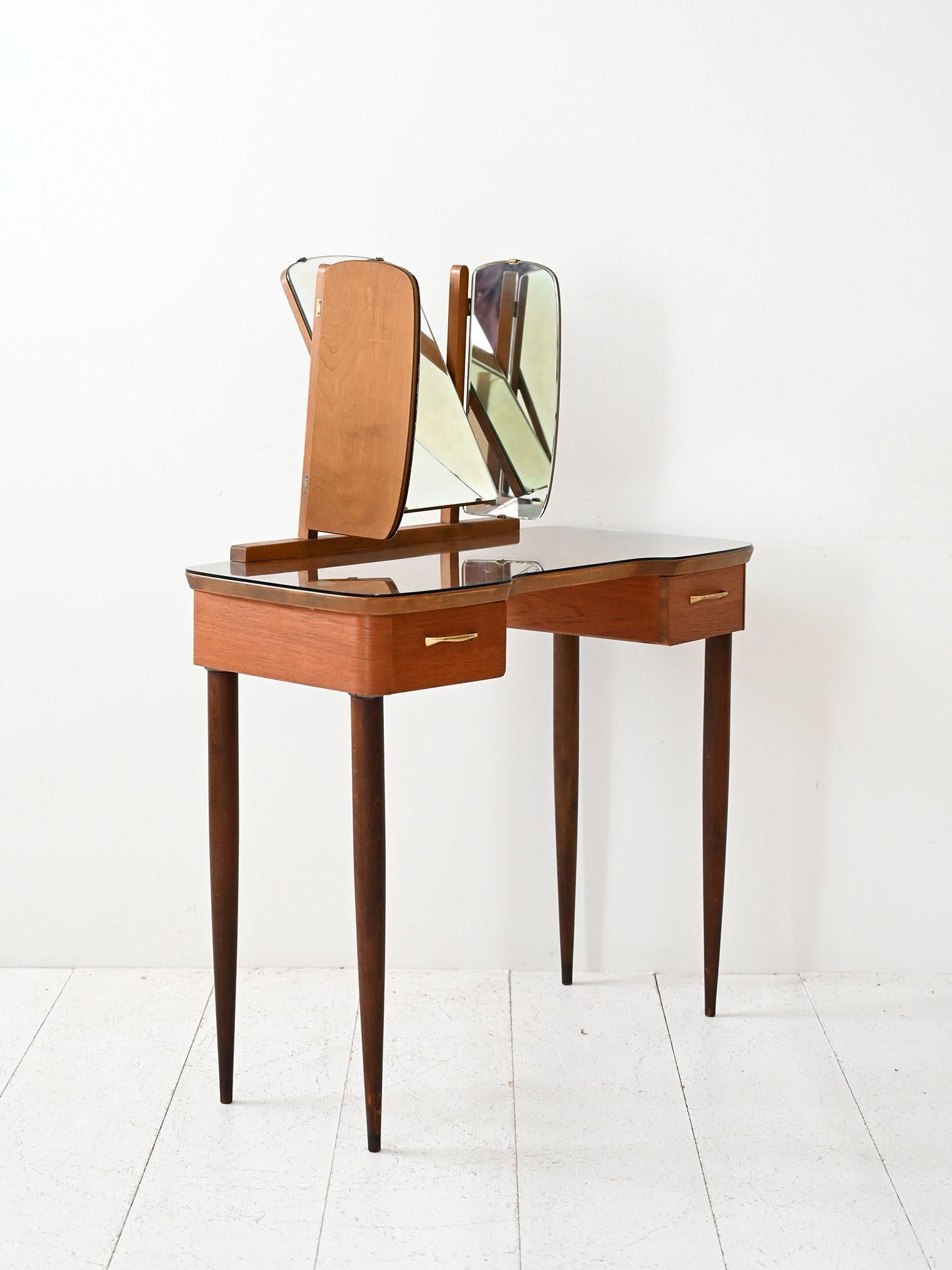Scandinavian Modern Mid-century vintage Scandinavian dressing table For Sale
